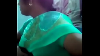 Tamil Beauty’s Luscious Curves