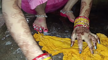 My Hot Sister-in-law Peeing In The Bathroom Hindi Porn