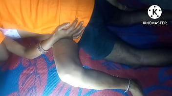 Hot Desi Bhabhi Gets Naughty