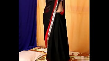 Amateur Indian Aunty Mona Bhabhi’s Wild Sex Feast