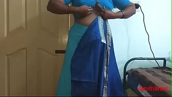 Sultry Desi Aunty From Kerala Sheds Her Saree, Flaunts Her Luscious Curves And Smooth Shaven Pussy While Getting Dressed For A Steamy Party Affair